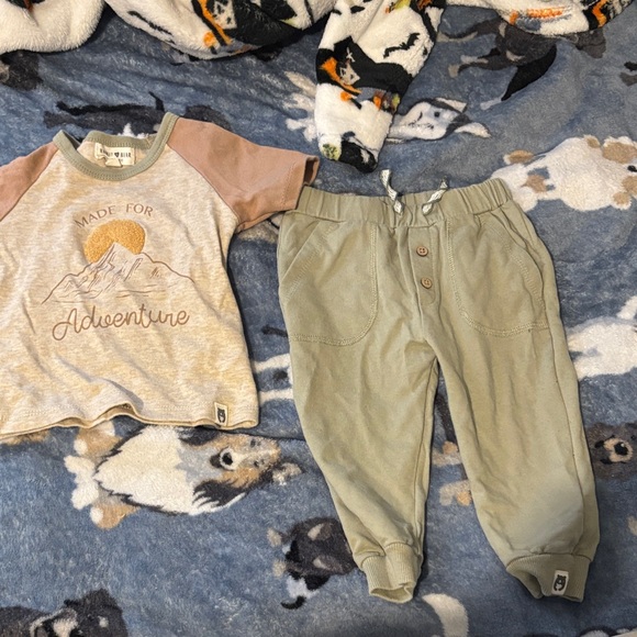 Rabbit + Bear Other - Cozy Kids Joggers in Olive